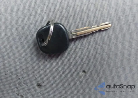 2005 Toyota Corolla Le from USA, damaged, VIN 1NXBR32E05Z444841